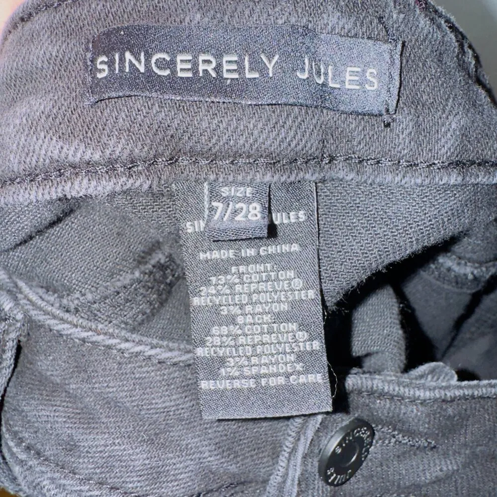 Sincerely Jules Women's Black Wash High Rise Cut Off Denim Shorts size 7/28 - Image 3