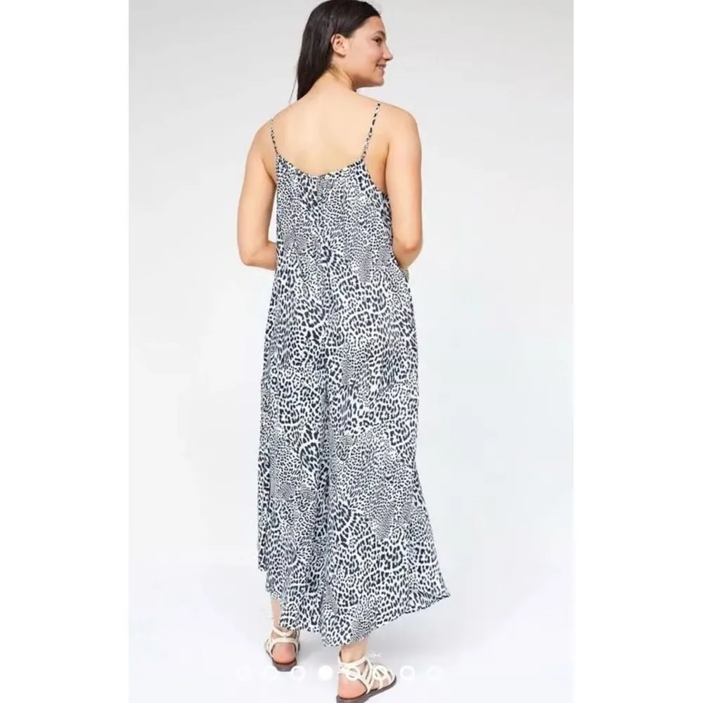 Anthropologie breezy wide-leg jumpsuit in black motif animal print size medium - Image 2