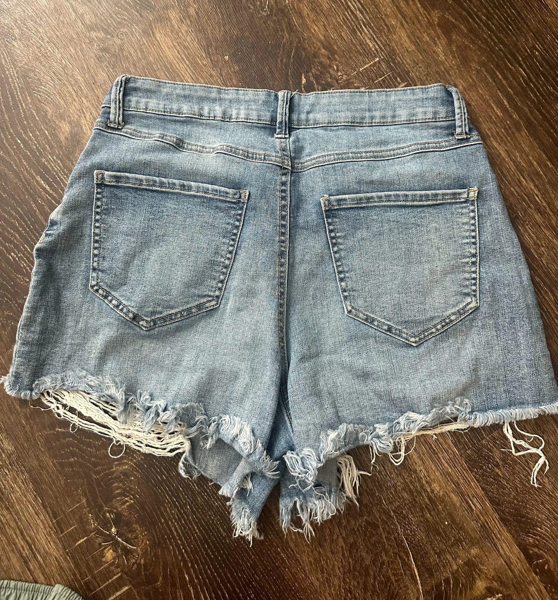 Baggy Distressed Jean Shorts Size 29 - Image 2