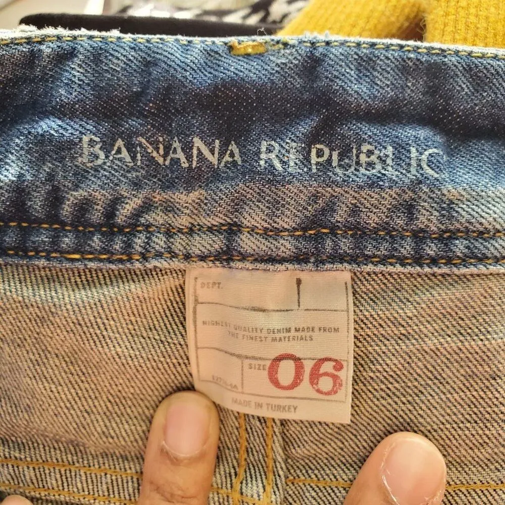 Banana Republic Boyfriend Cut Blue Denim Jeans Size 6 - Image 8