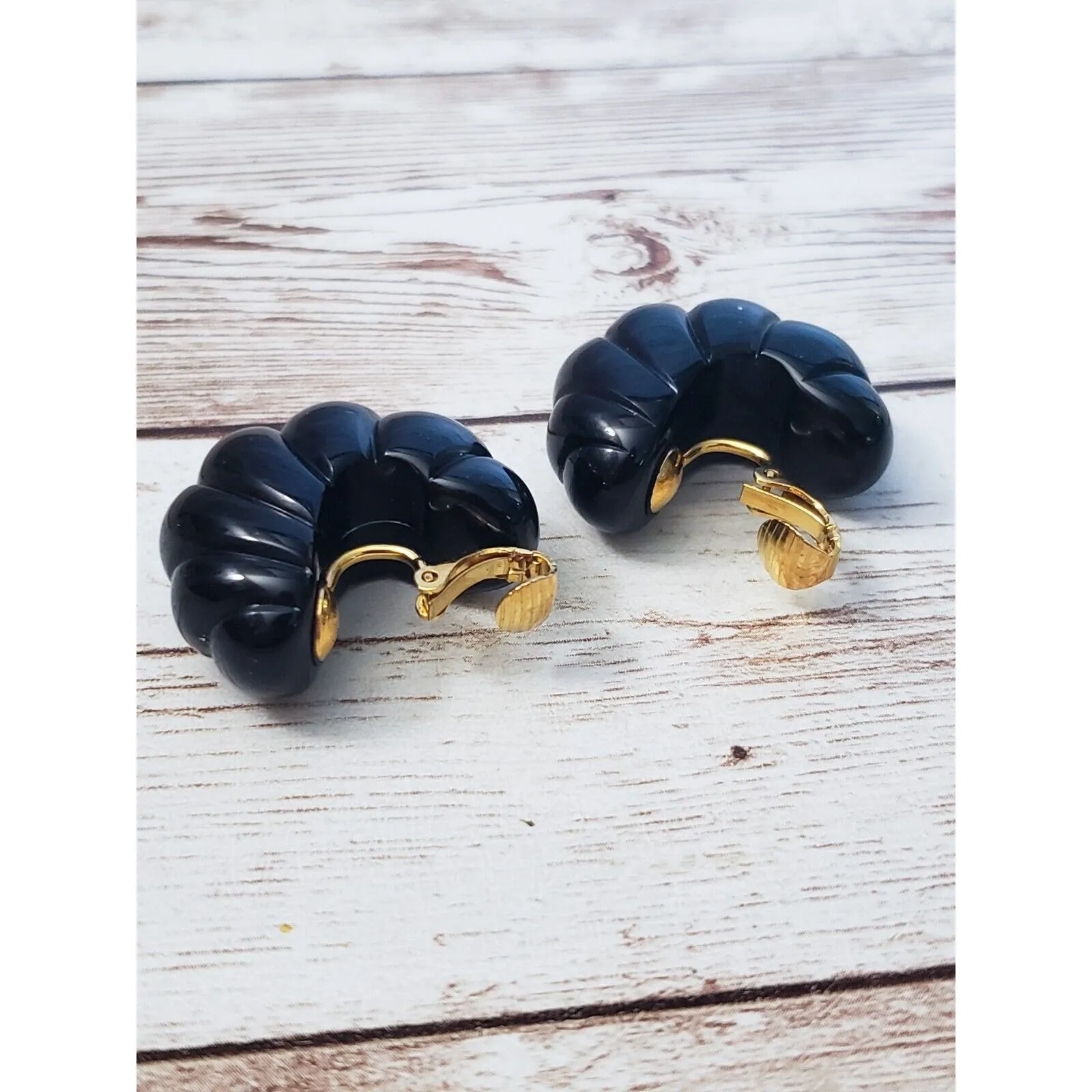 Vintage Clip On Earrings - Image 2