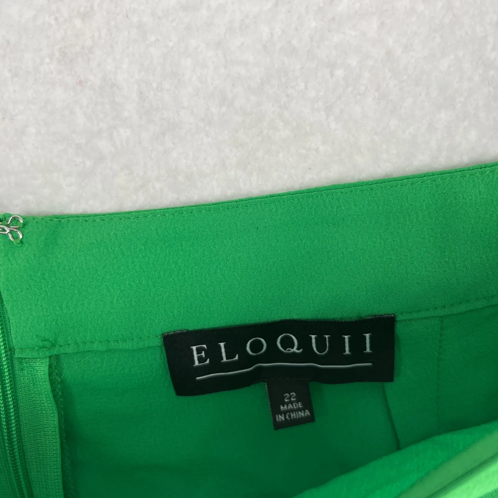 Eloquii Maxi Skirt Womens 22 Green Ruched Front Slit Back Zip Modern Minimalist - Image 3