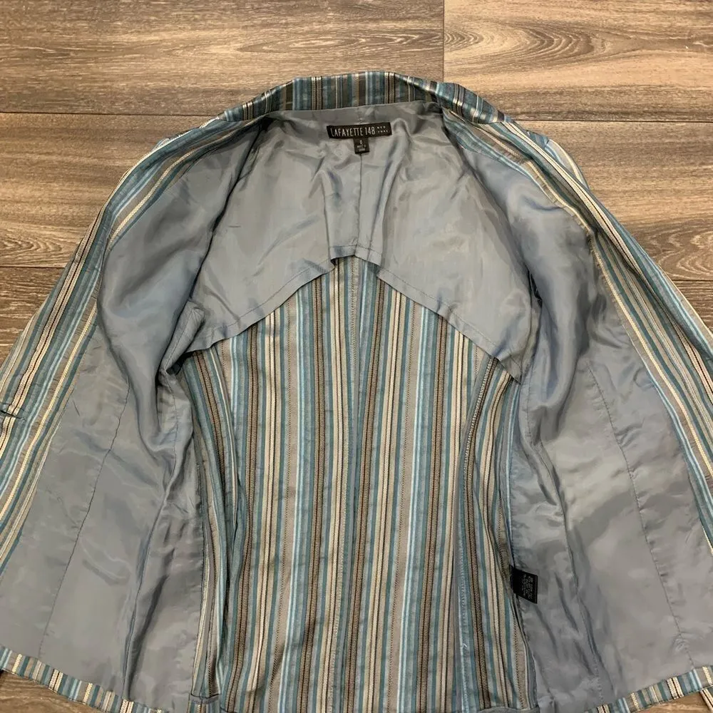 Lafayette 148 New York Blazer. Size: 0. - Image 2