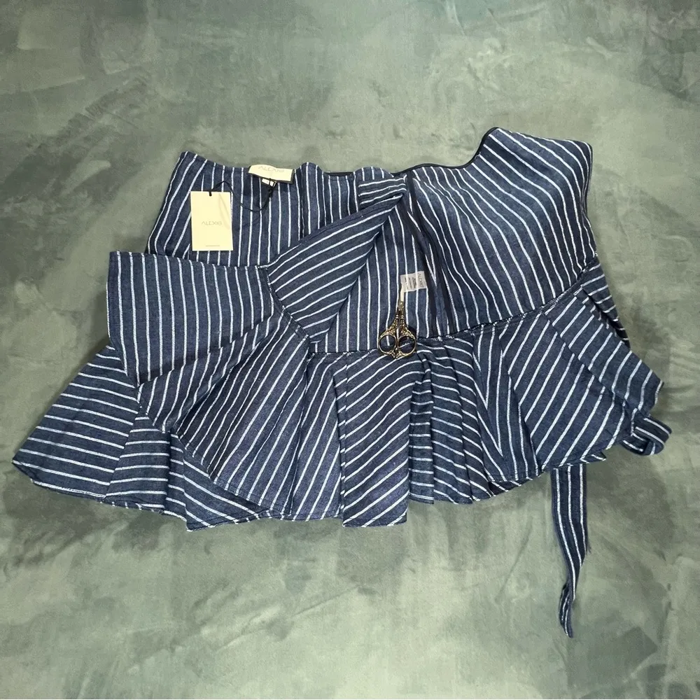 Alexis Anvivi Mini Wrap Skirt, Size Large - Image 4