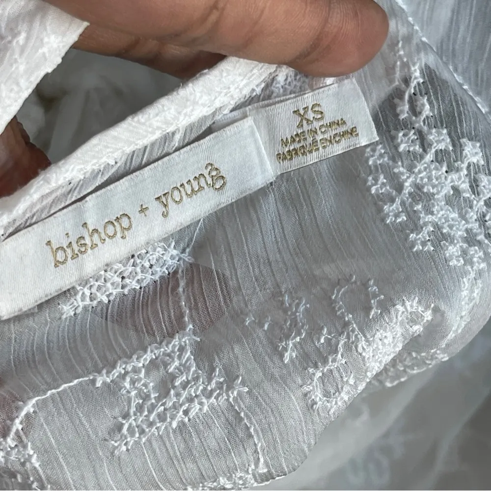 BISHOP & YOUNG | White Lace Halter Sleeveless Top Sz XS - Image 7