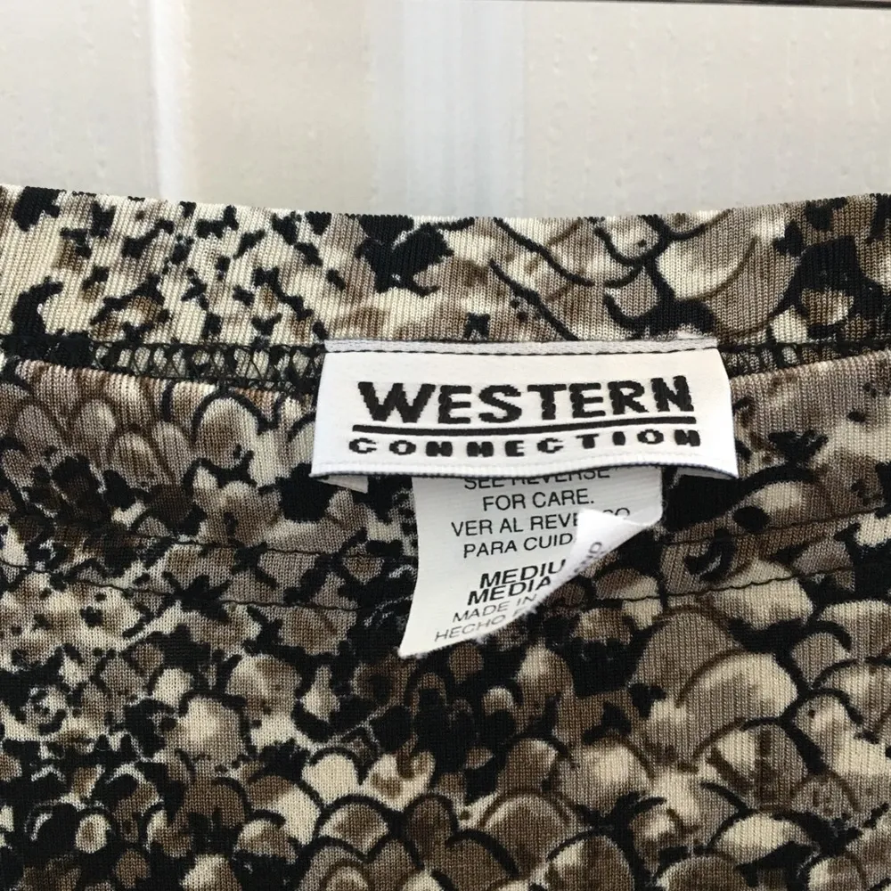 FINAL MARKDOWN Western connection skirt medium - Image 3