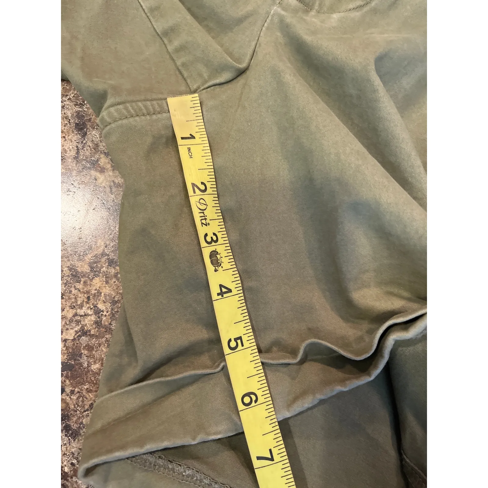 Abercrombie and Fitch Size‎ 28 Khaki Green Cuffed Shorts - Image 6
