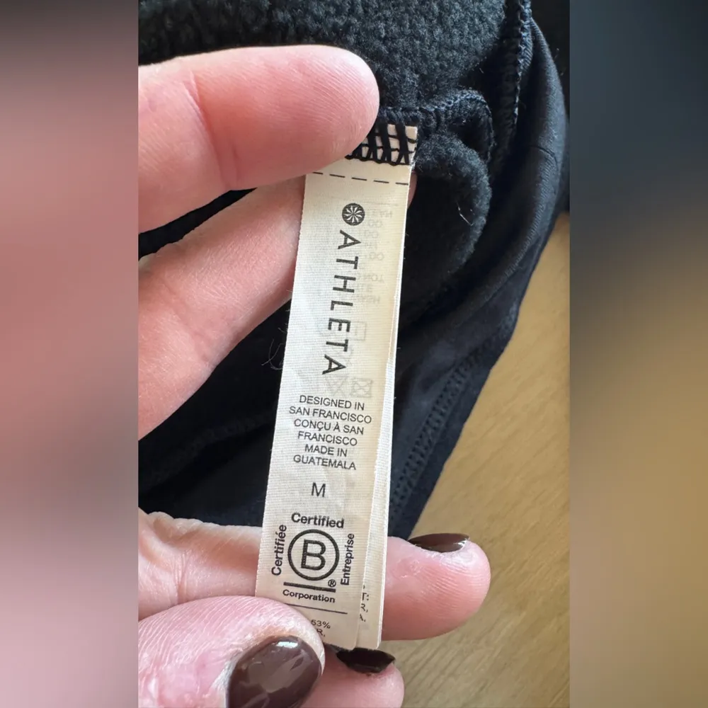 ATHLETA Altitude Polartec Half Zip Sweatshirt black size medium - Image 6