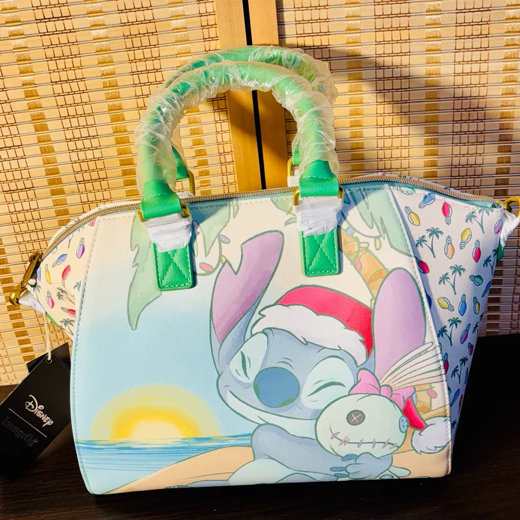 Loungefly Disney Stitch & Scrump XMAS Holiday Beach Crossbody top handle bag - Image 5