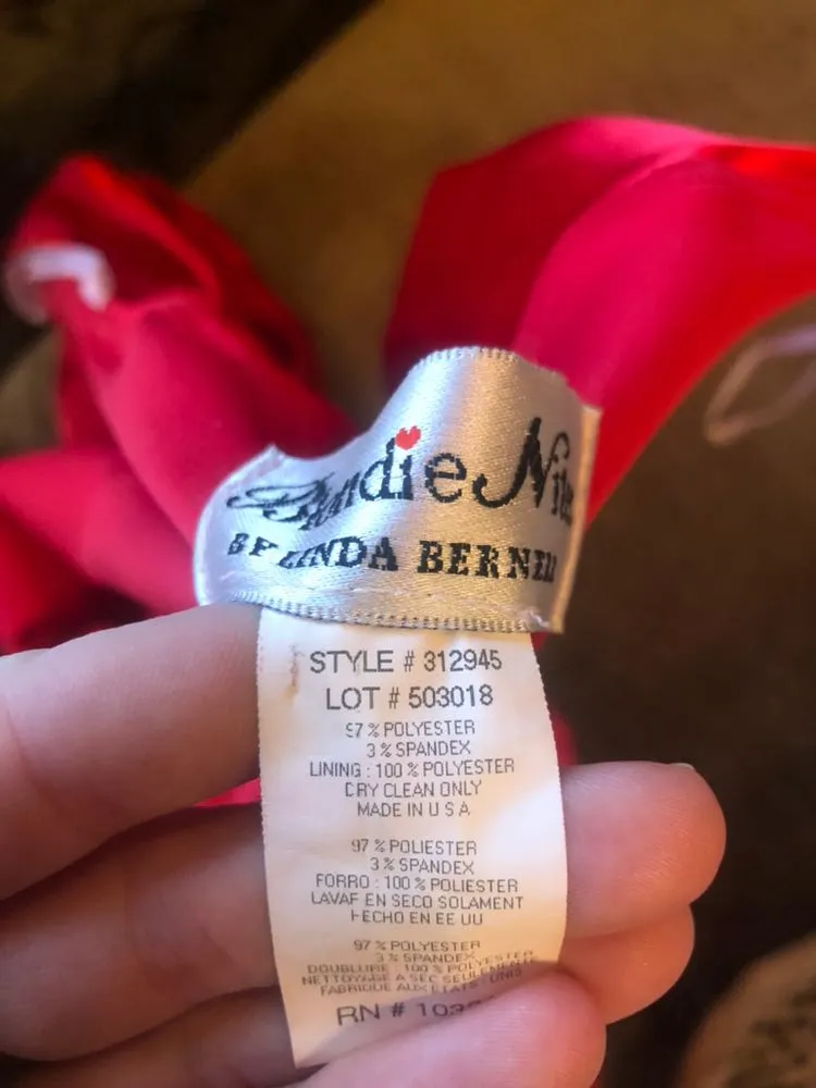 Cute Ruffled Red Gown Size 4 - Image 3