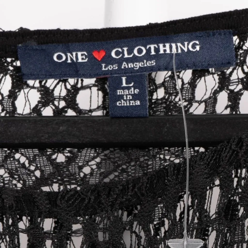 One Clothing Floral Boho Shirt L Womens NEW Black Pink Blue Lace Yoke Flowy - Image 5