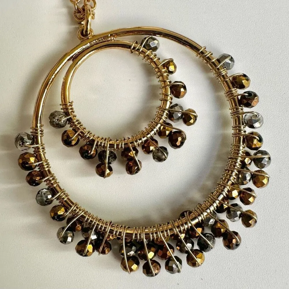 Avon gold tone long beaded circle pendant necklace - Image 8