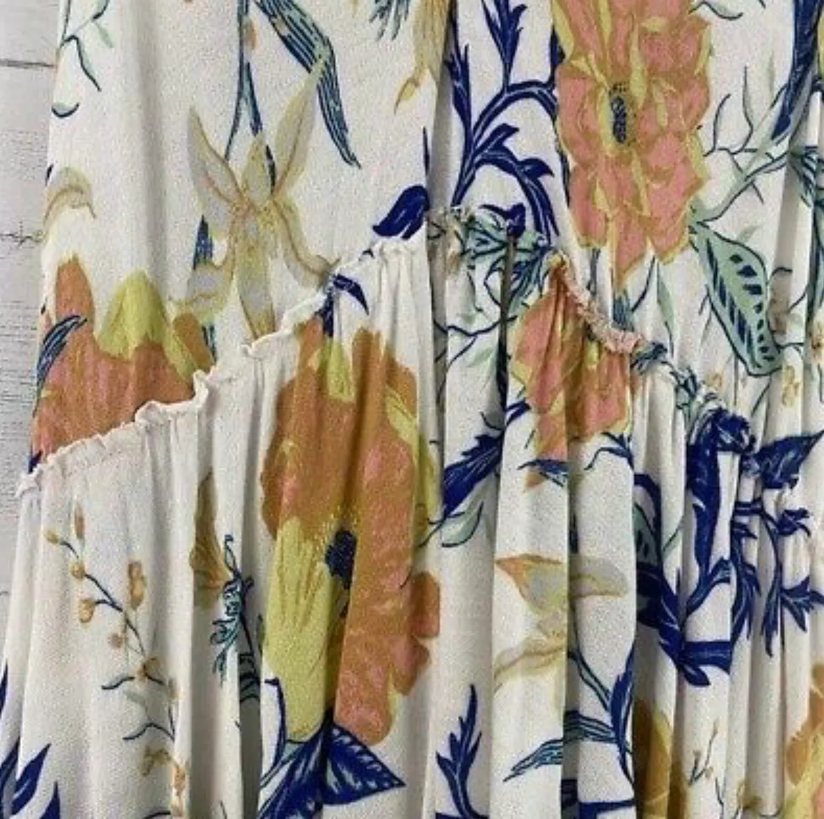 White Floral Tank Top - Image 6