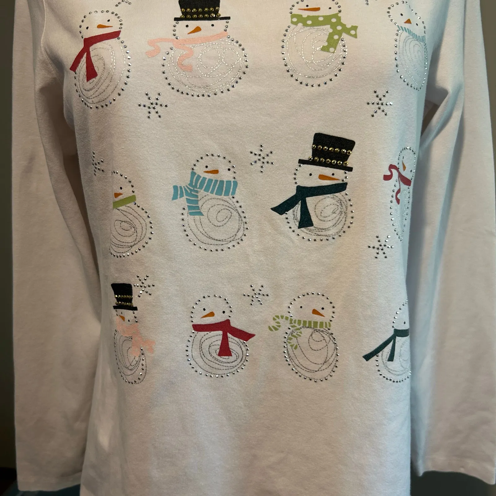 Christopher & Banks Top SZ SM White Christmas Snowmen Sequins Winter Wonderland - Image 4