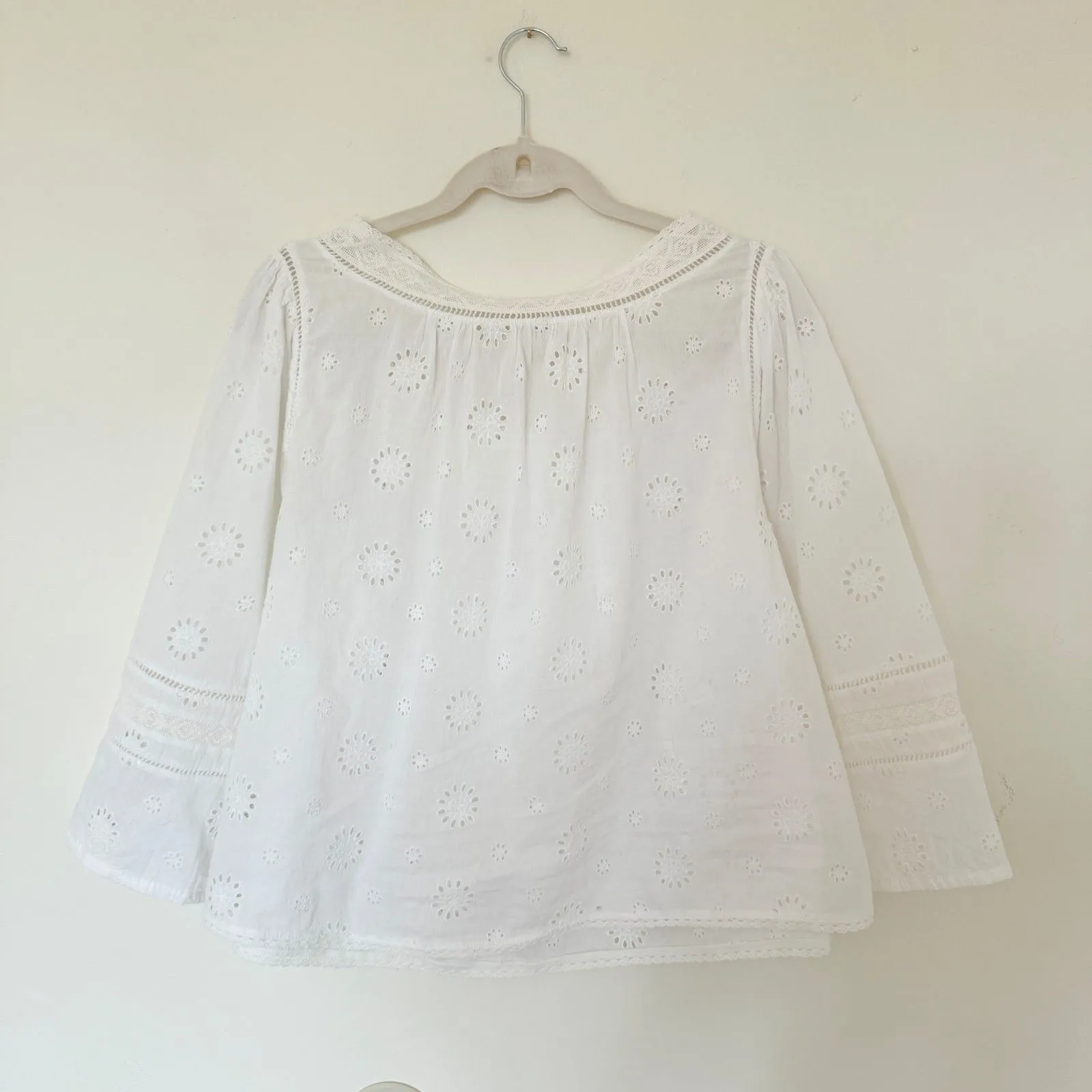 Pilcro Long Sleeve Eyelet Swing Blouse Cotton Whimsical Romantic Boho Top Sz M - Image 3