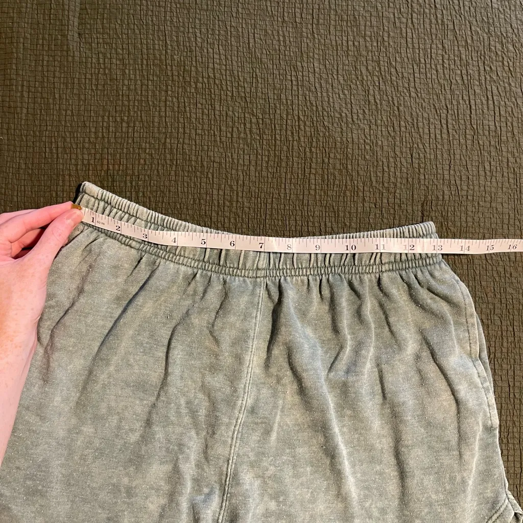 Women’s green sweat shorts - Image 4