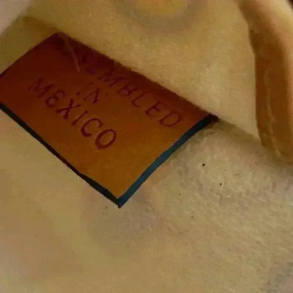 Dooney & Bourke Small Yellow Designer Leather Hearts Wristlet Wallet/Purse - Image 7