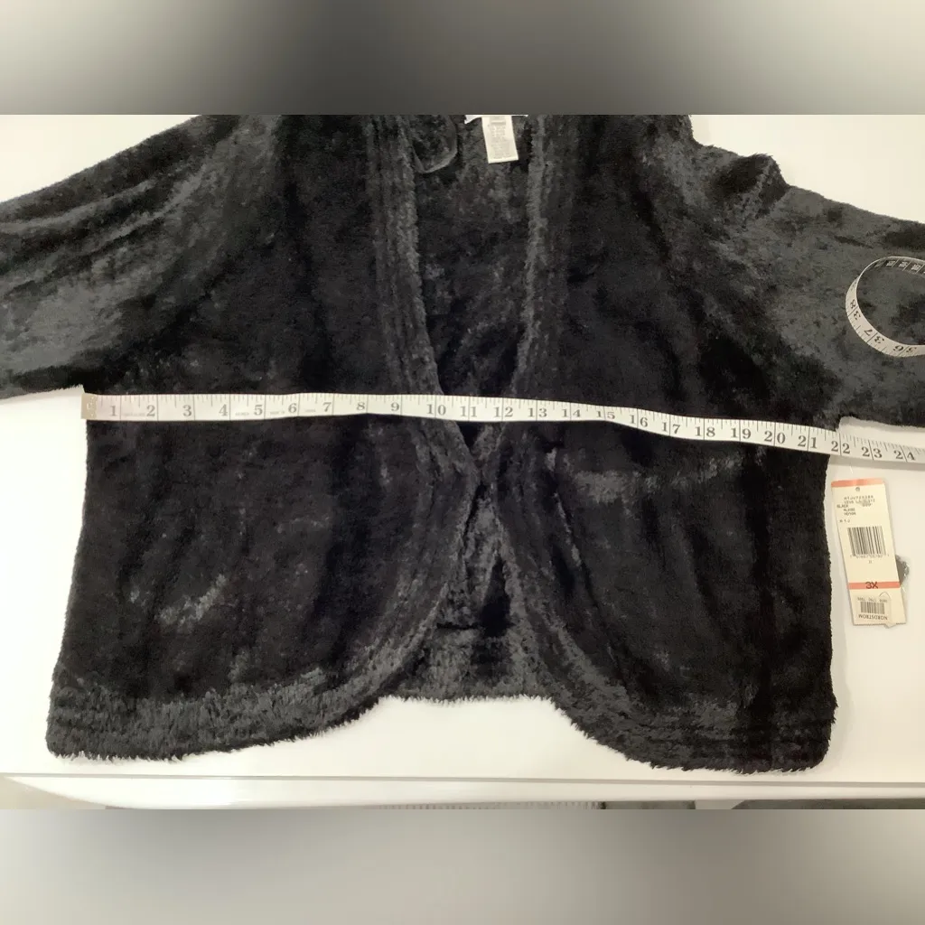 Elegant plush knit cardigan 🌹🌹 - Image 6