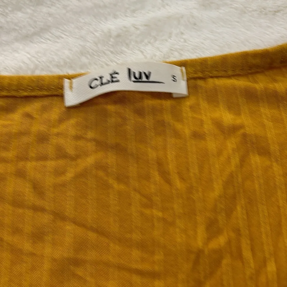Cle luv mustard long sleeve - Image 2