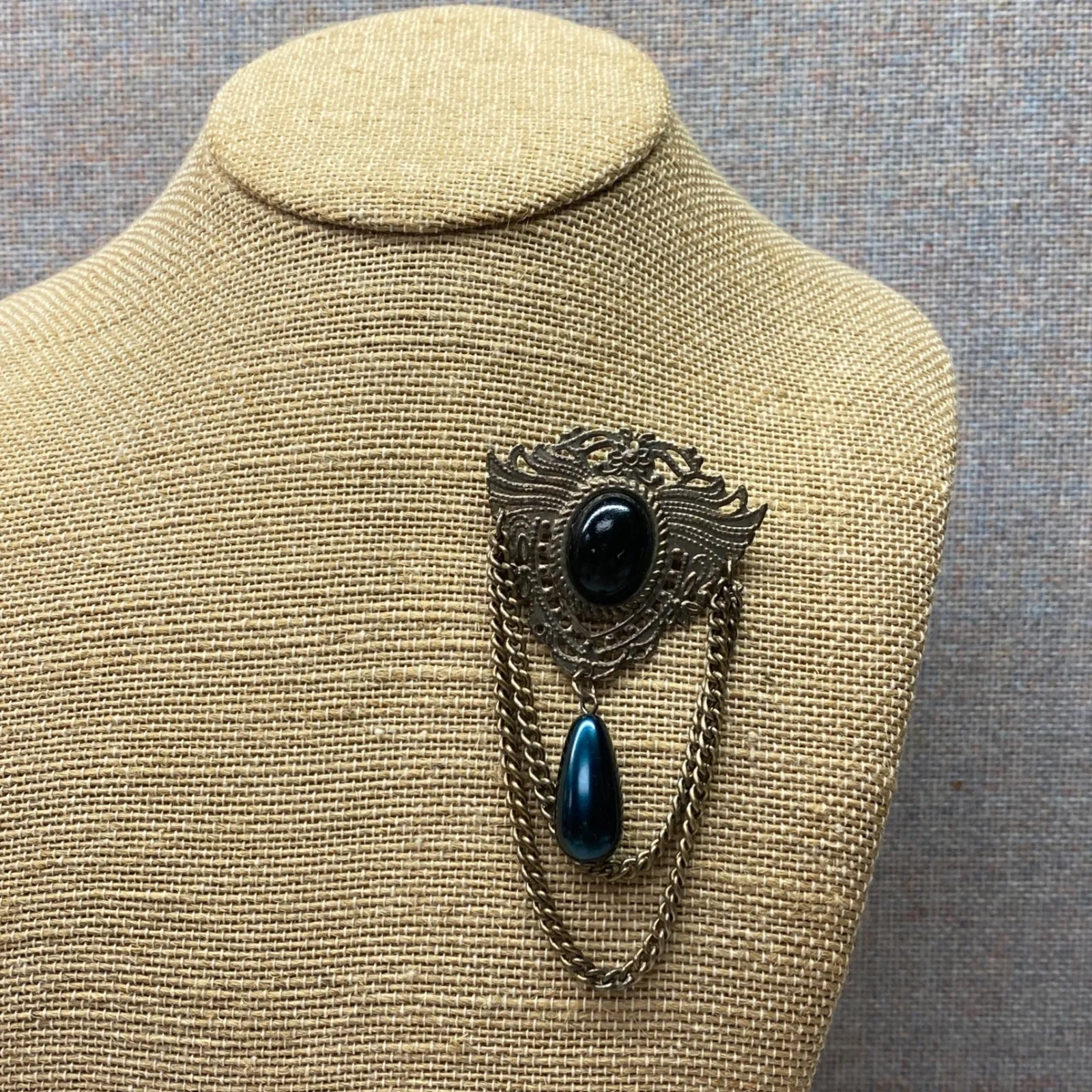 Vtg Ornate Filigree Brooch Pin Goth Black Blue Oval Cabochon Silvertone Grunge - Image 4