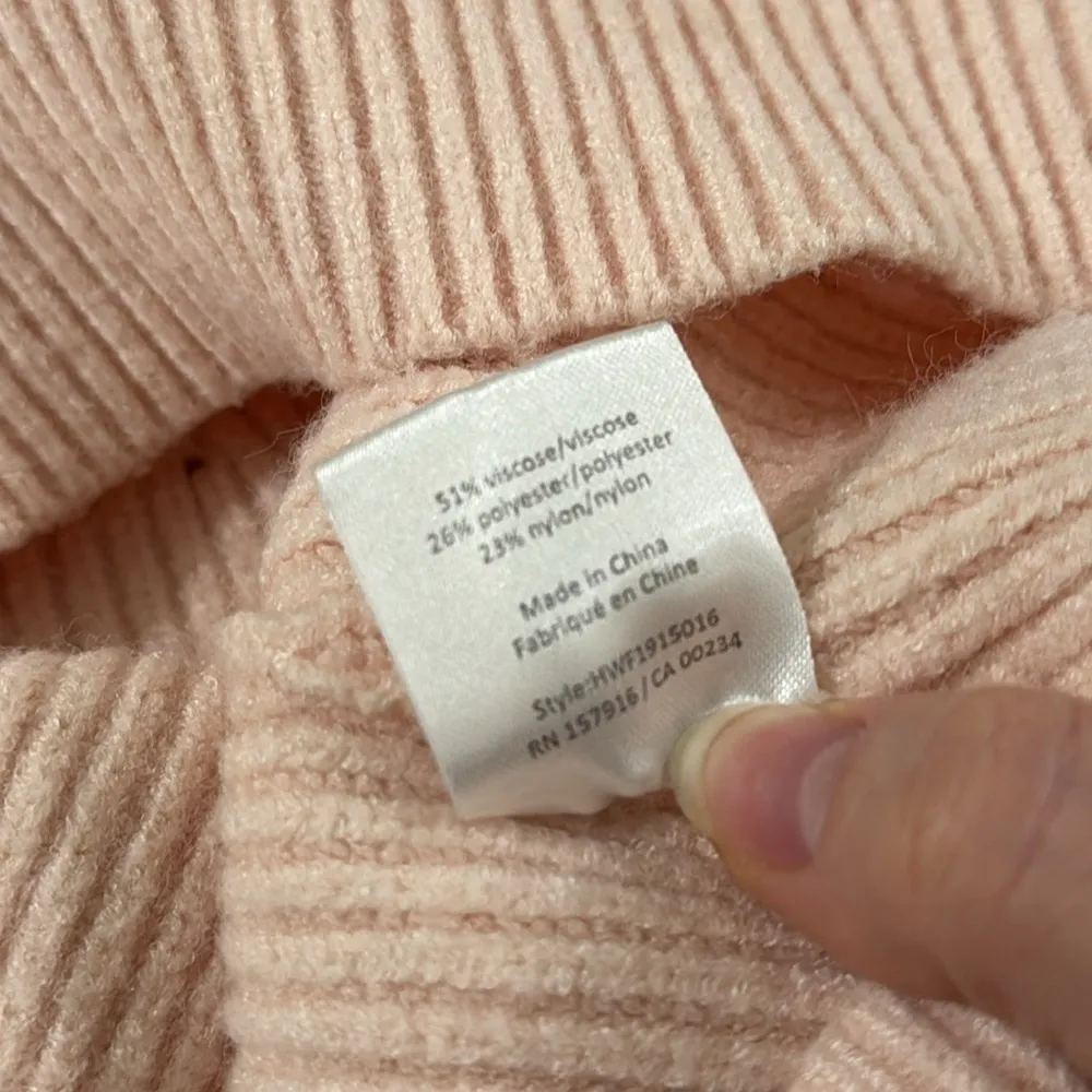 H Halston Ribbed Mockneck Light Pink Sweater Perforated Accents Size M - Image 10