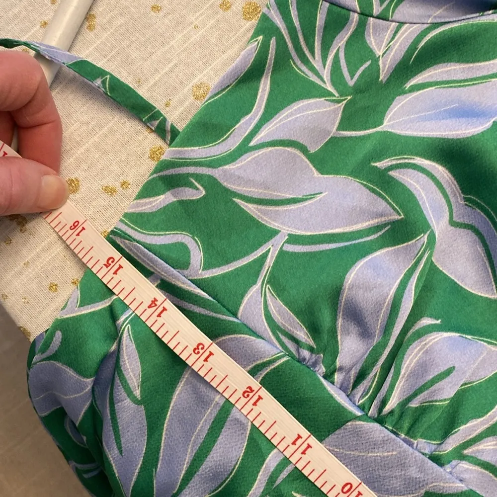 Green Leaf Print Midi Dress Size 6 - Image 10