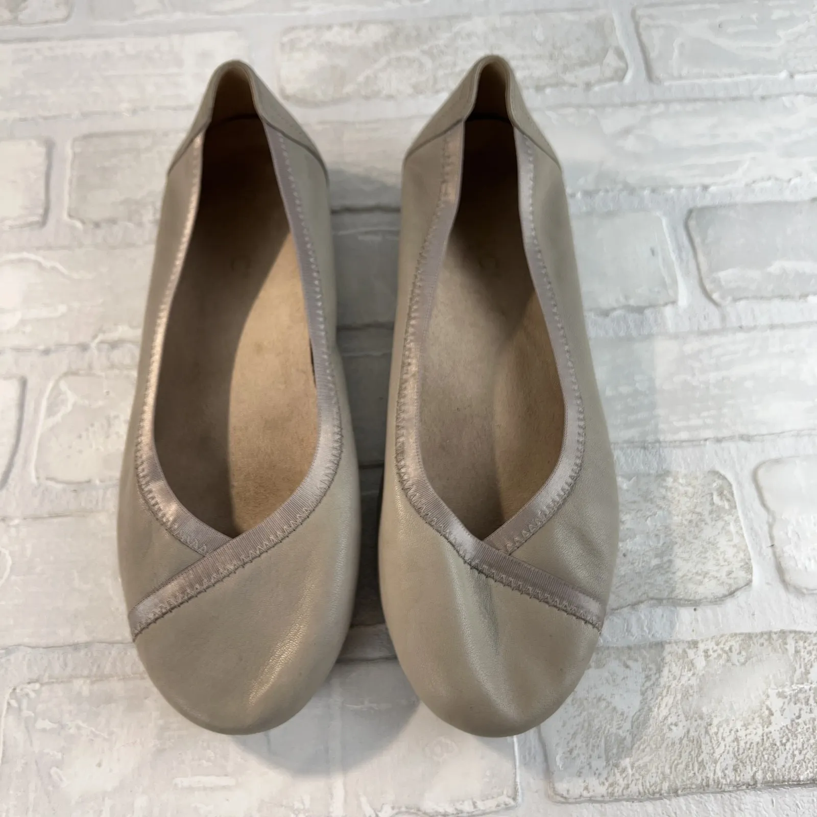 VIONIC Ballet Flats Women 9 Wide Caroll Beige Buttery Soft Leather Shoes Comfort - Image 7