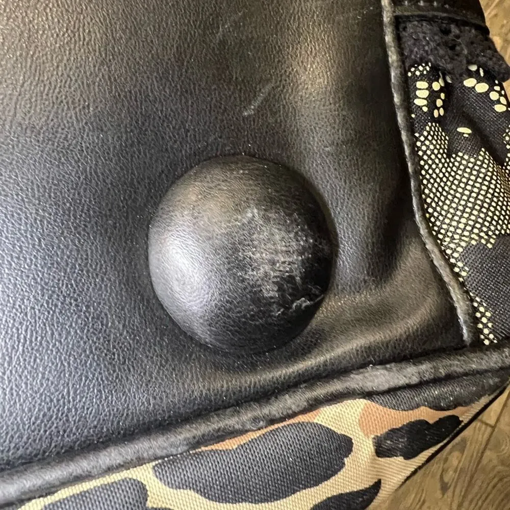 Betseyville Vintage Leopard Print Large Travel Bag - Image 5