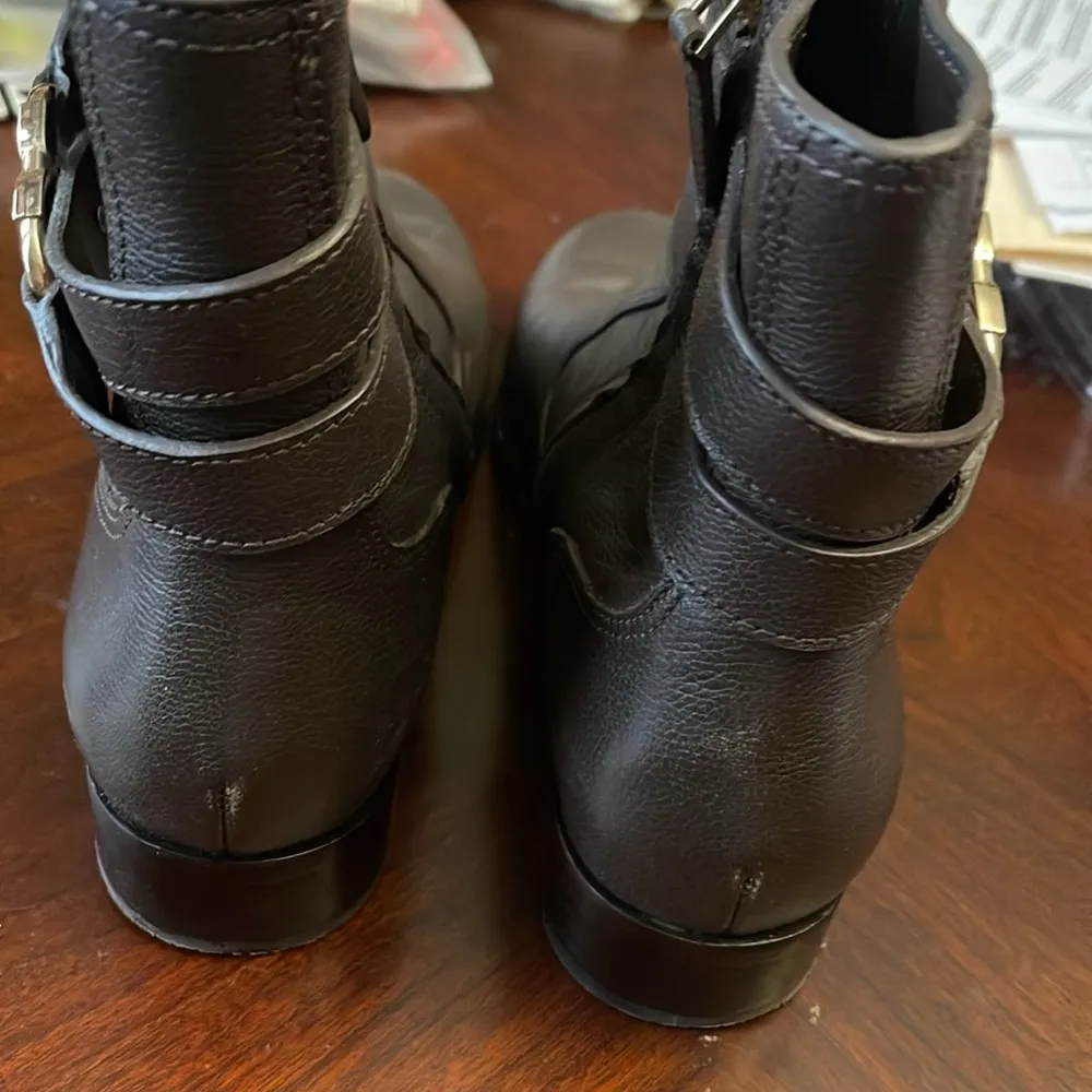 Tory Burch Gemini Link Leather Ankle Black Side Zip Boots Bootie in size 9 - Image 9