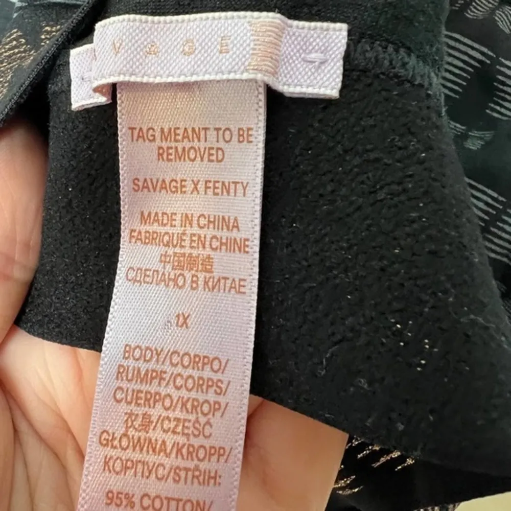 SAVAGE X FENTY Sport Bra Black with Glitter Monogram Band Women's plus Size 1X - Image 7