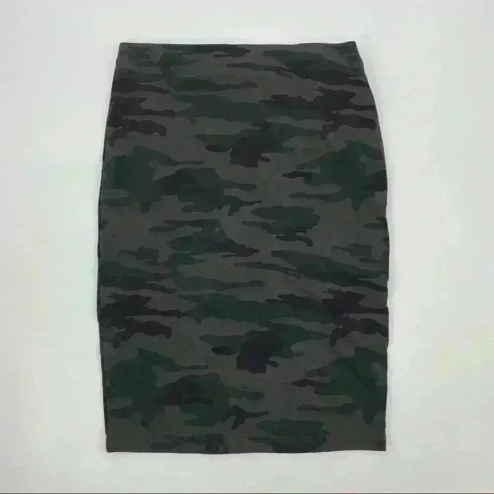 Sanctuary Camo Print Stretch Midi Ponte Pencil‎ Women's Skirt Size Small - Image 4