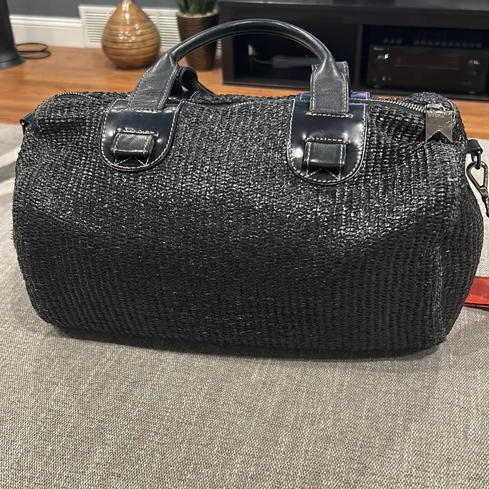 Meredith Wendell purse mini duffel bag black straw pockets shoulder strap - Image 4