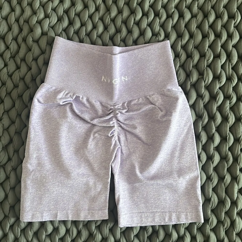 NVGTN Lilac Scrunch Seamless Shorts - Image 4