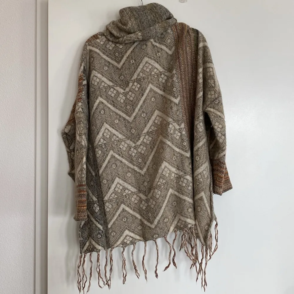 Free People be the one cowl neck fringe sweater tan beige multicolor large - Image 9
