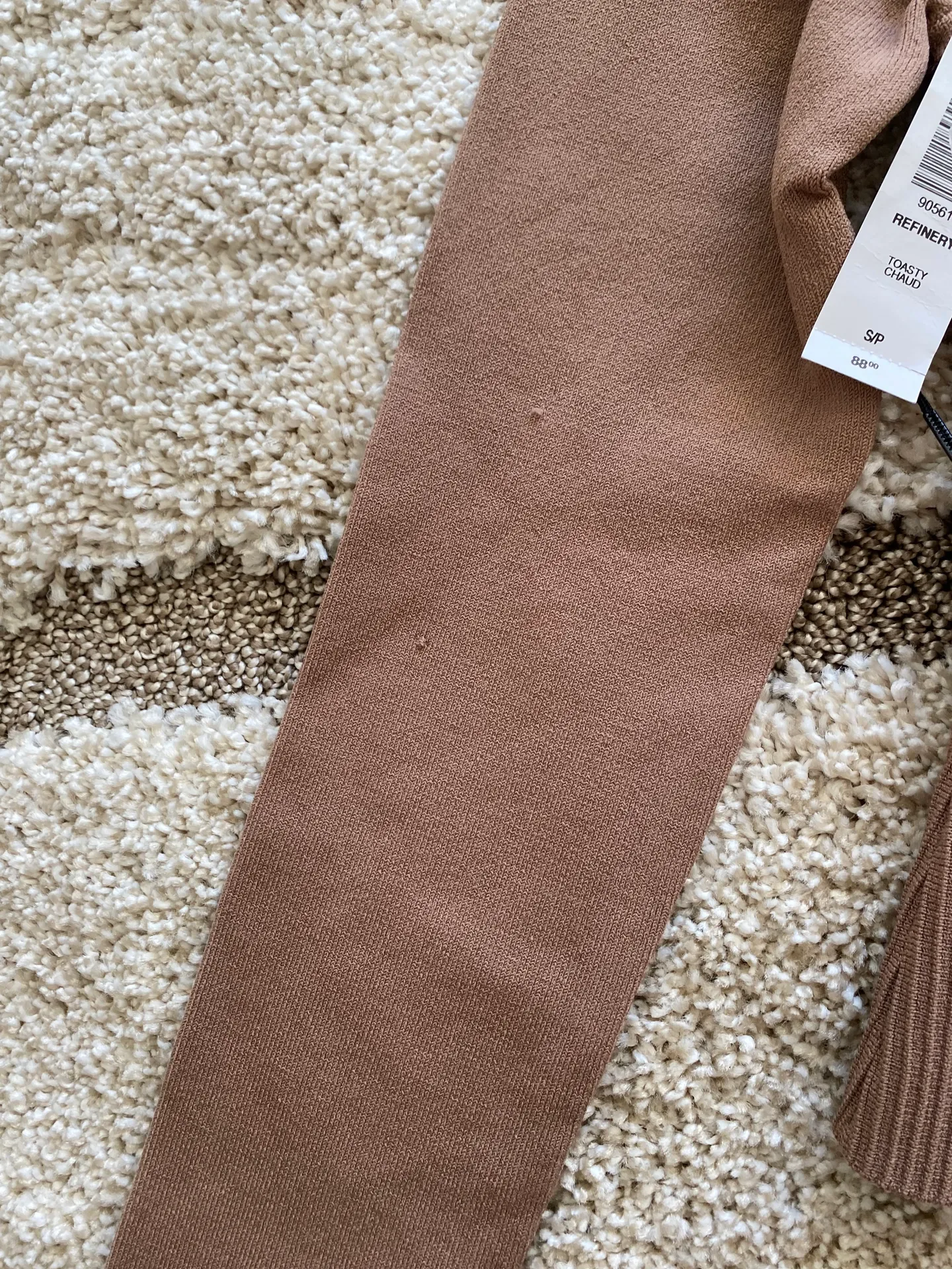 NWT  Babaton Contour Long Sleeve - Image 4