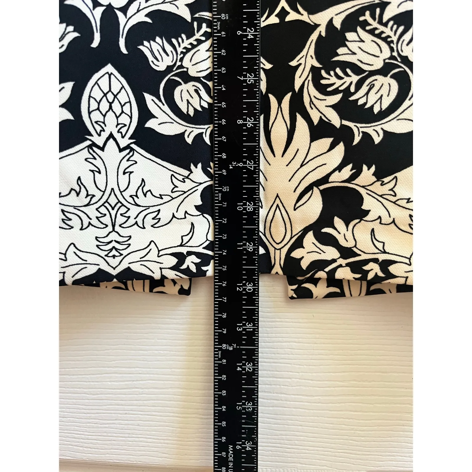 Zara Women Black White Floral Print Back Center Slit Pencil Skirt Size Small - Image 9