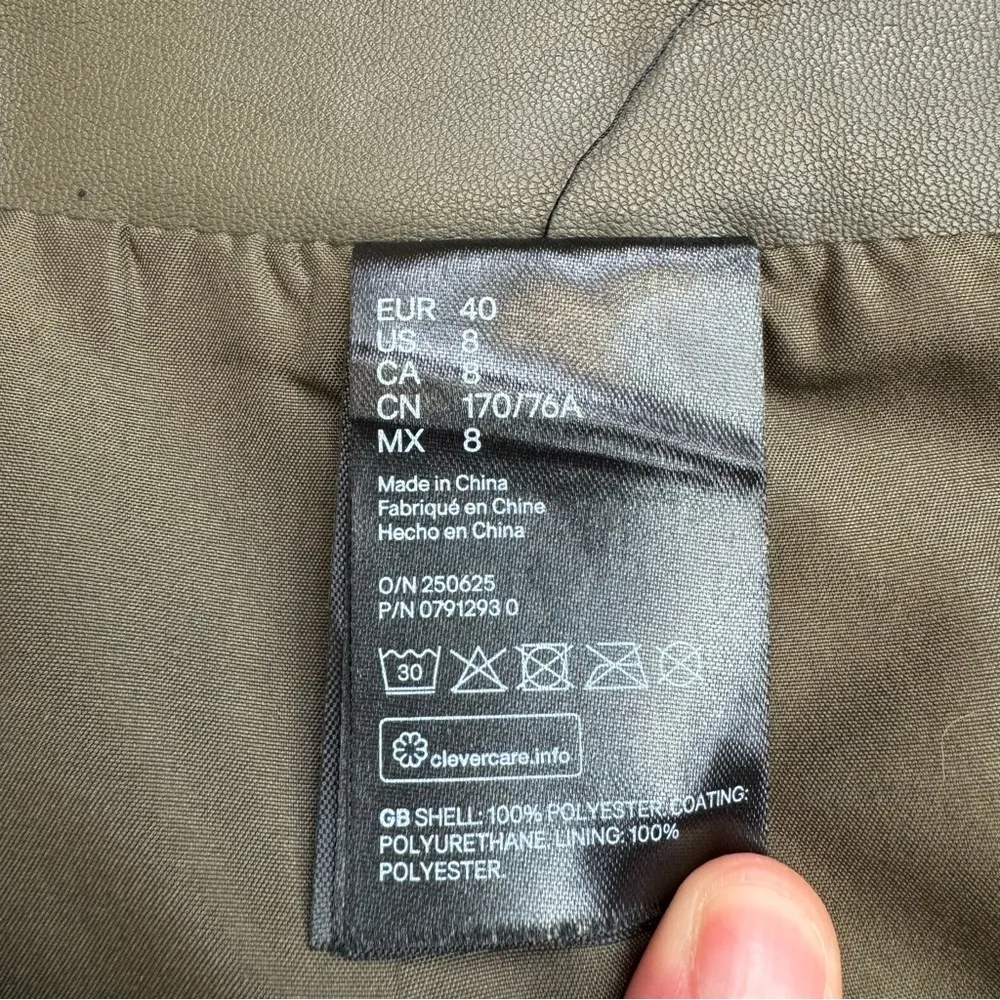 H&M Women's Vegan Faux Leather Mini Skirt Dark Mossy Army Olive Green 8 Pockets - Image 12