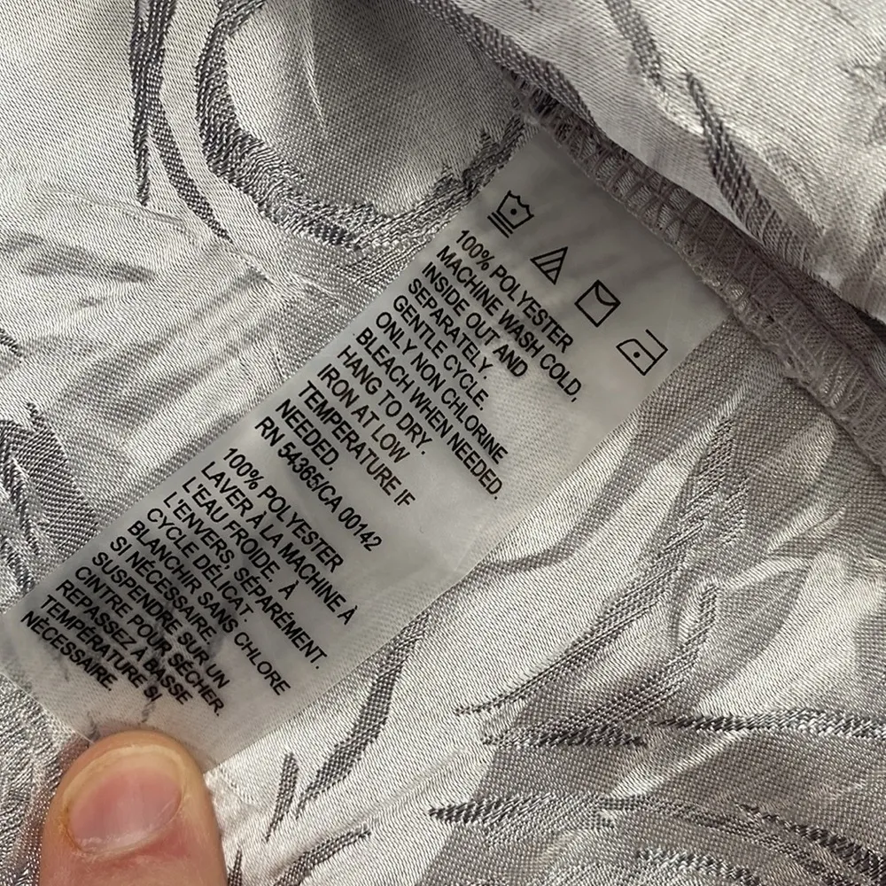 TanJau Petite silver jacket with quarter length sleeves. Size 10P - Image 5