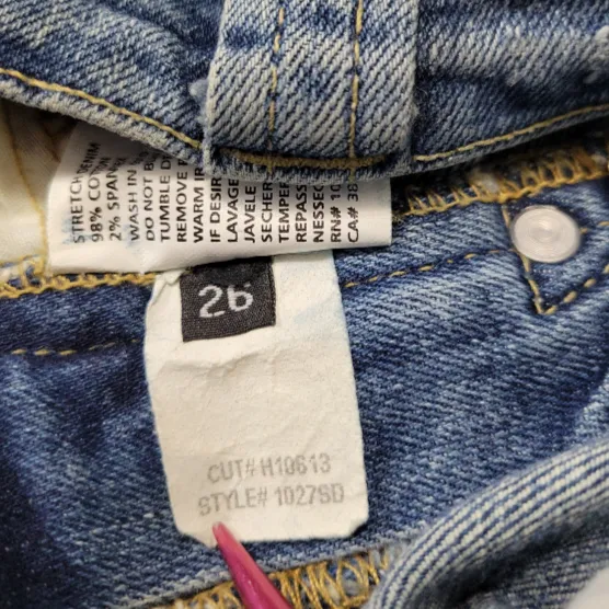 Hudson Jeans Size 26 W27" x L16" Capri Jeans Capris Distressed Blue Denim Pants - Image 9