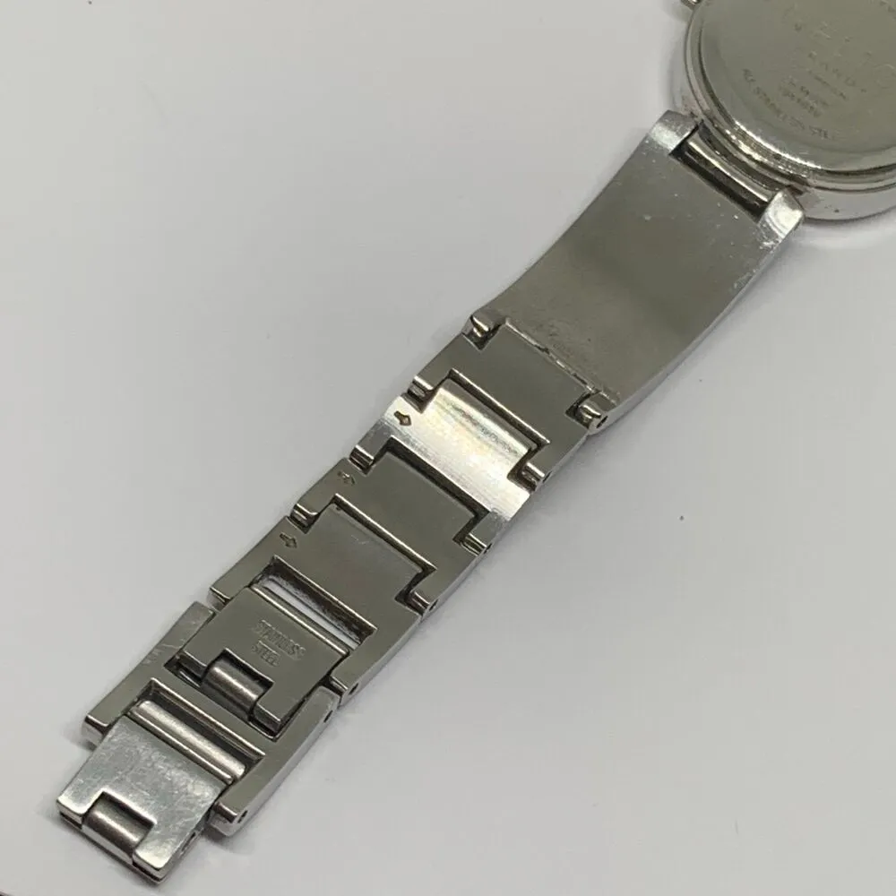 Relic women’s wrist watch 25mm case silver tone black dial b 6.5”-7”running - Image 8