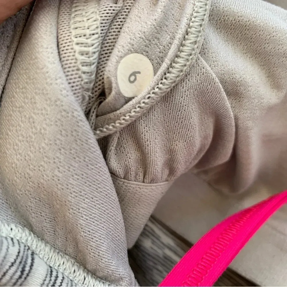 Lululemon Dancing Warrior Tank Wee Are From Space Silver Spoon Magenta Size 6 - Image 6