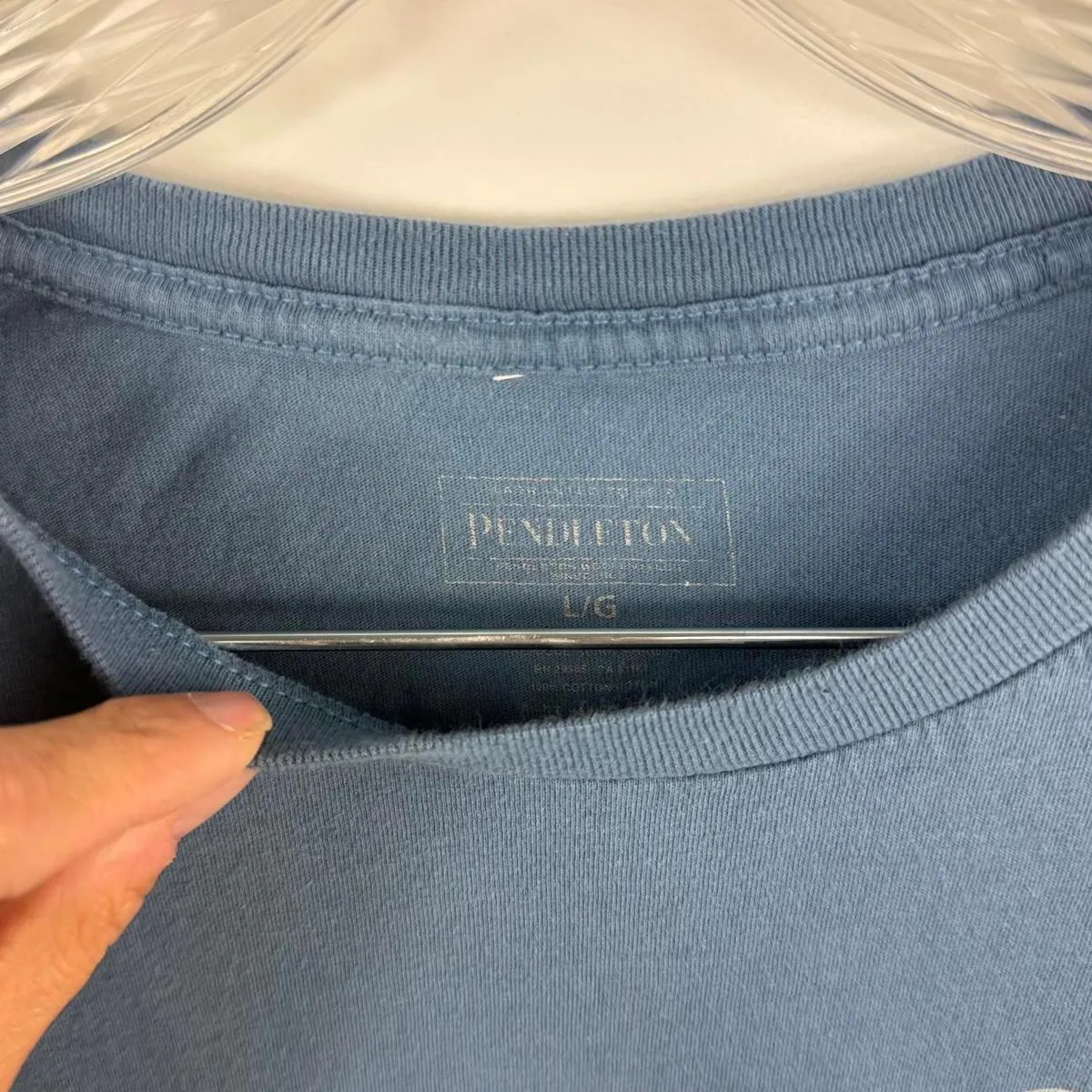 Nice Men or Womens Pendleton T-shirt Size L - Image 2