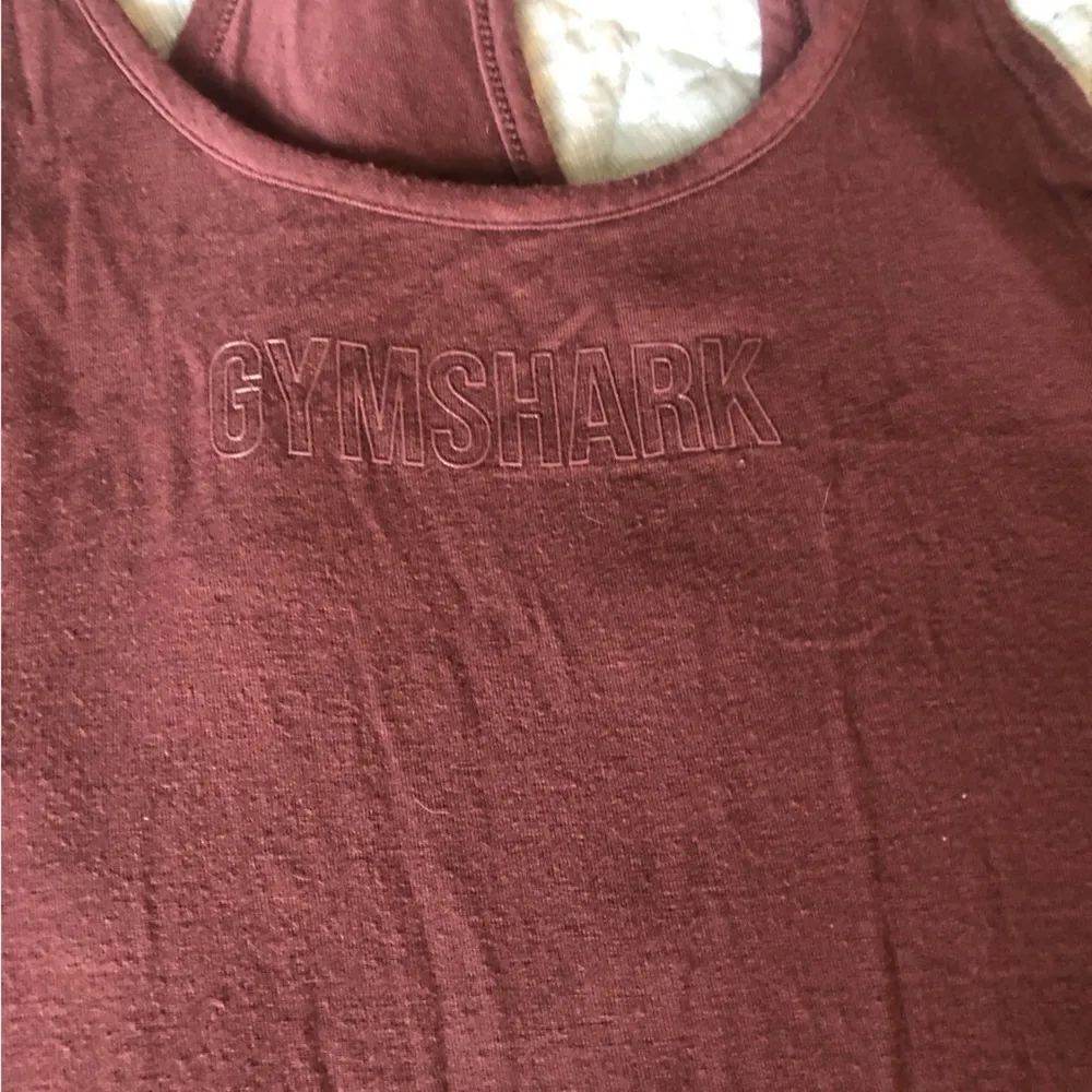 Gymshark workout tank size medium - Image 3