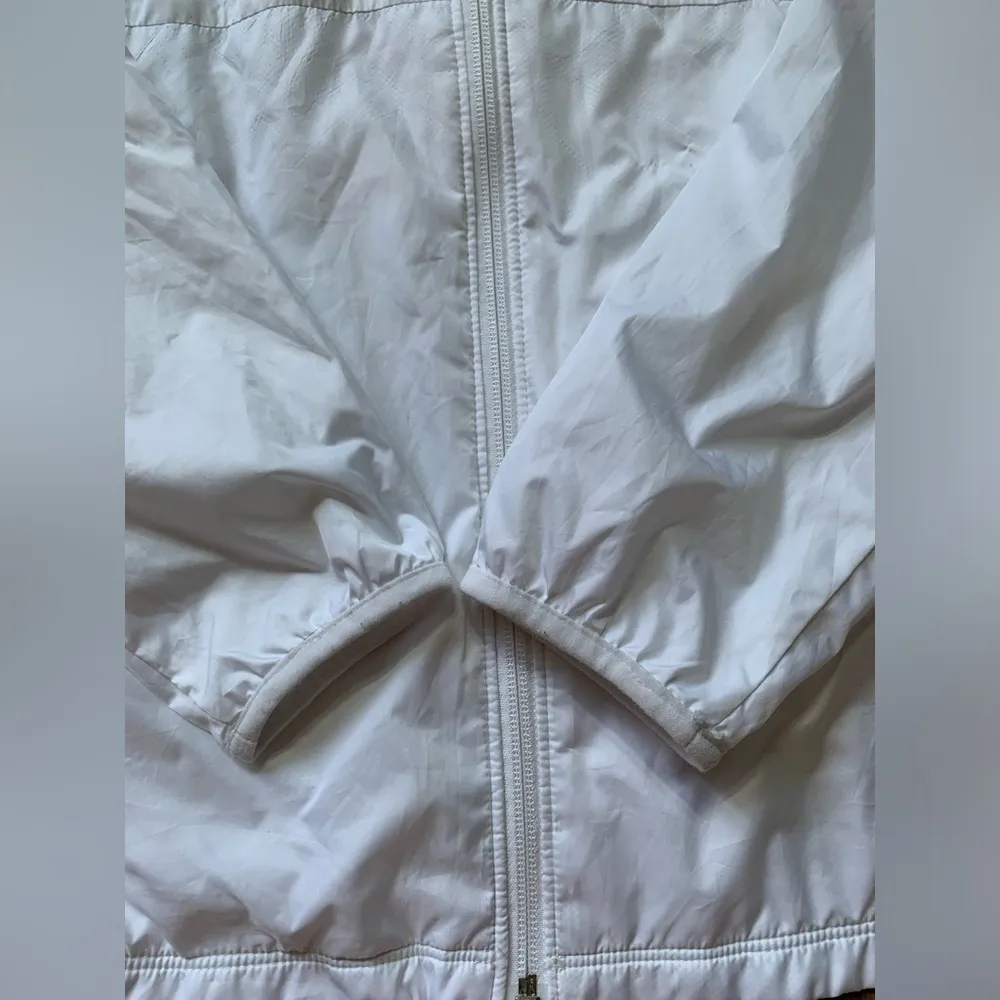 Nike white lightweight running windbreaker jacket - Image 5