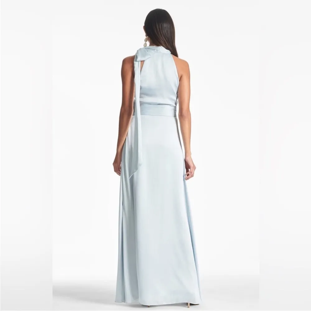 Sachin & Babi Kayla Gown Tie Neck Maxi Crinkle
Dress Ice Blue Size 14 - Image 3