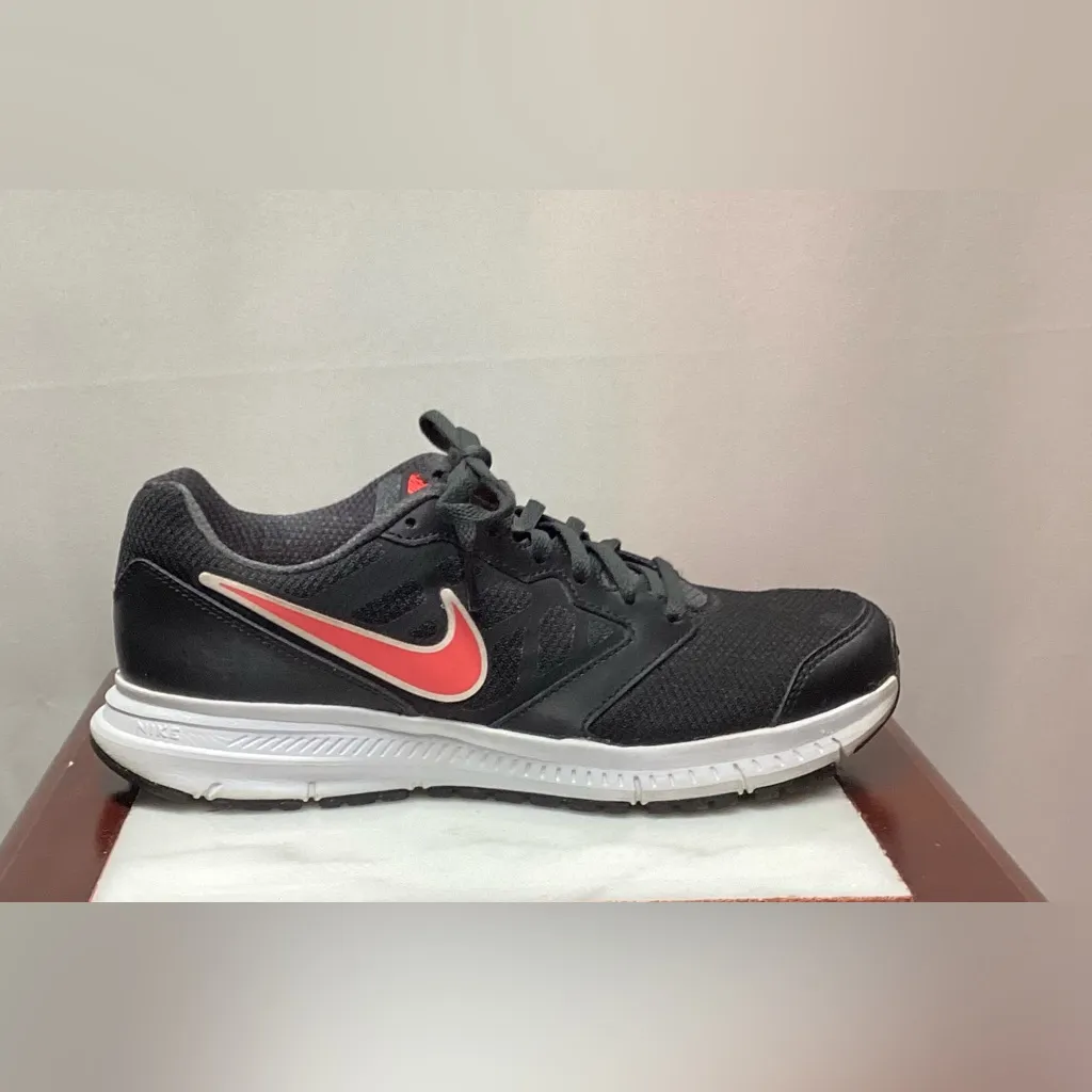Nike Downshifter for women. Size 9. - Image 12