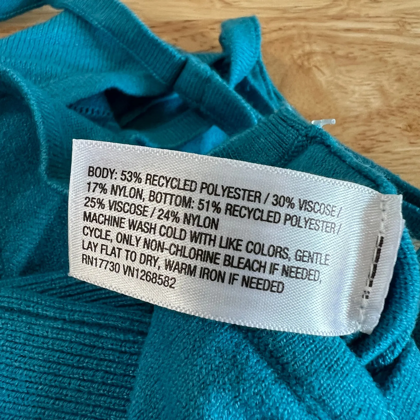 A New Day Women's Blue V-Neck Bralette Sweater Tank Top - Size Small - NWT - Image 3