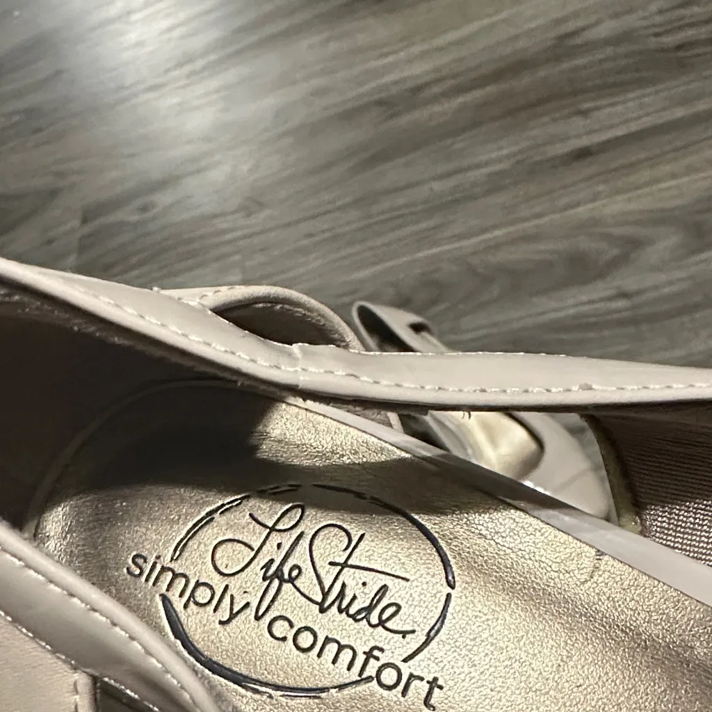 Life Stride Beige Women's Heels - Image 2