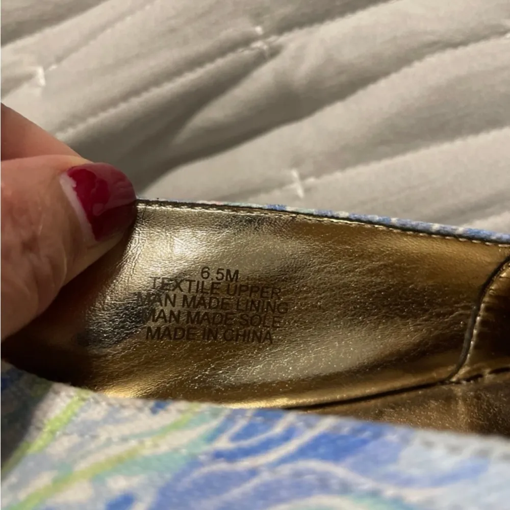 Lilly Pulitzer Marlo Espadrille in Saltwater Blue Print . Size 6.5 NWOT - Image 4