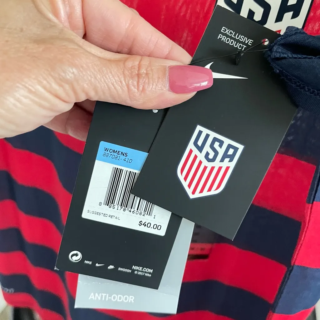 NWT Women's Nike Navy/Red US National Team Match Performance T-Shirt M - Image 11